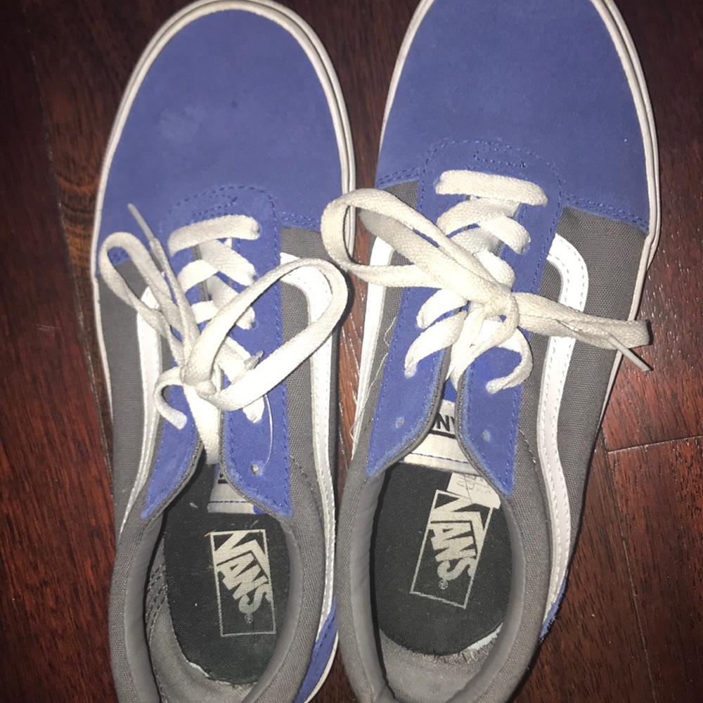 Vans - Picture 2 of 2